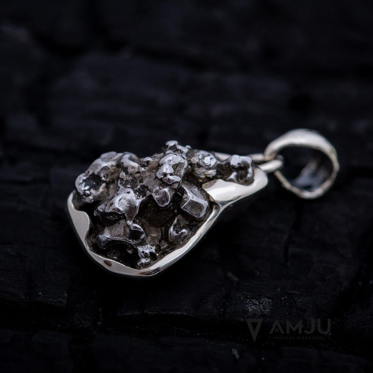 Campo del Cielo meteorite, pendant