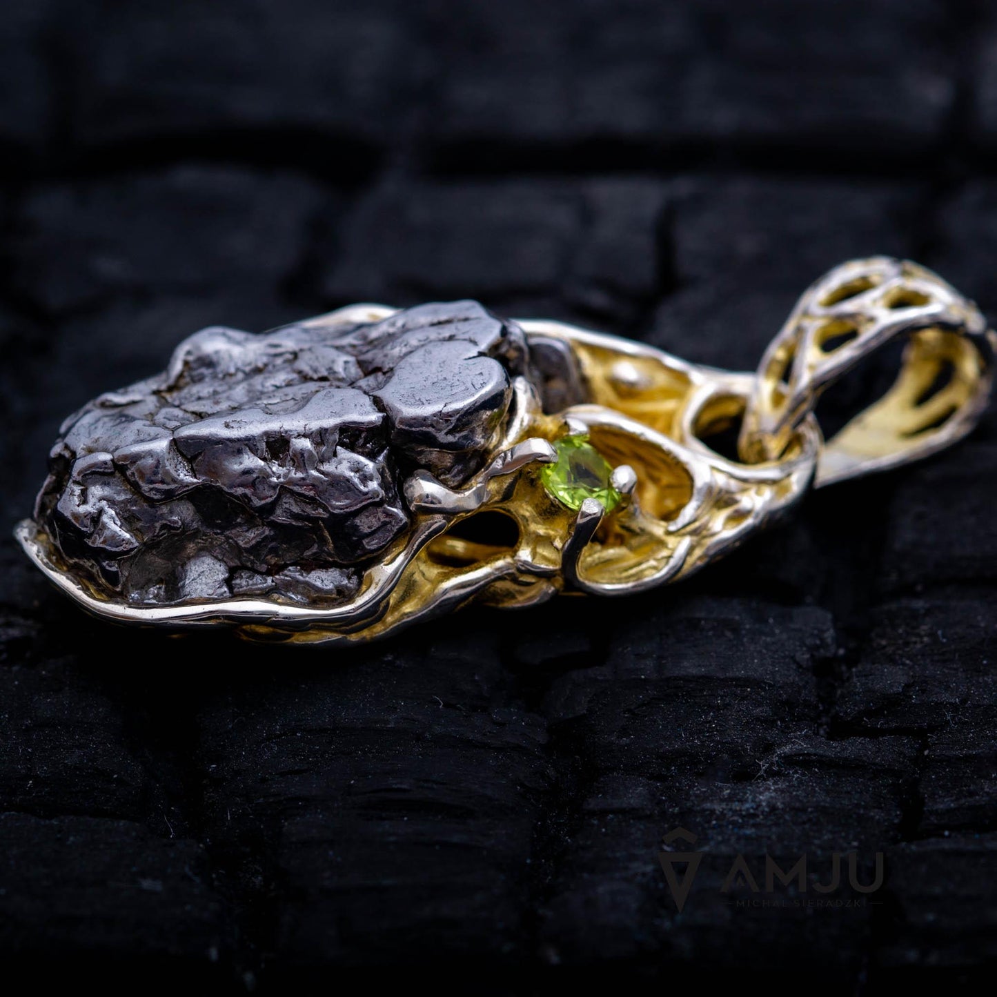 Campo del Cielo meteorite, pendant