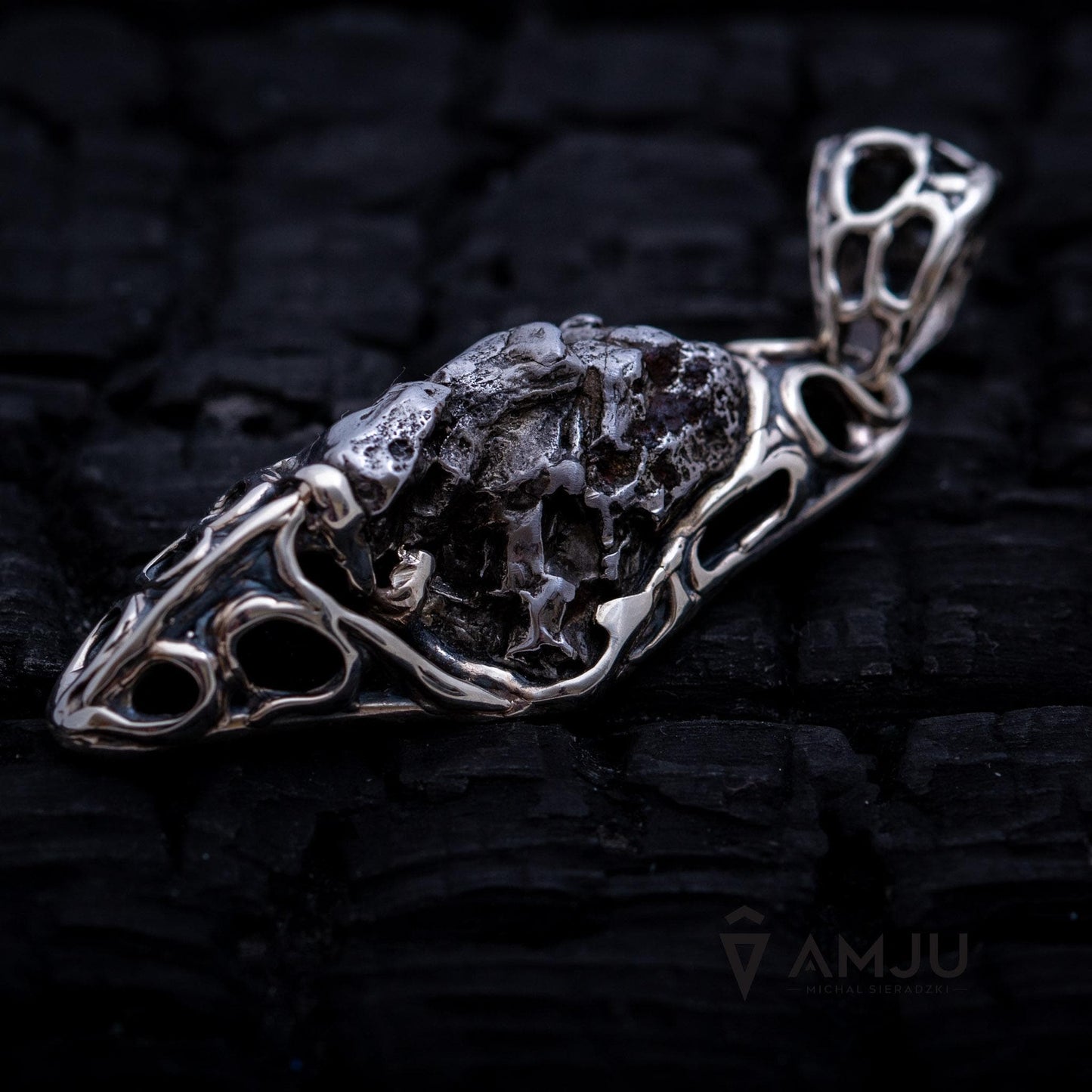 Campo del Cielo meteorite, pendant