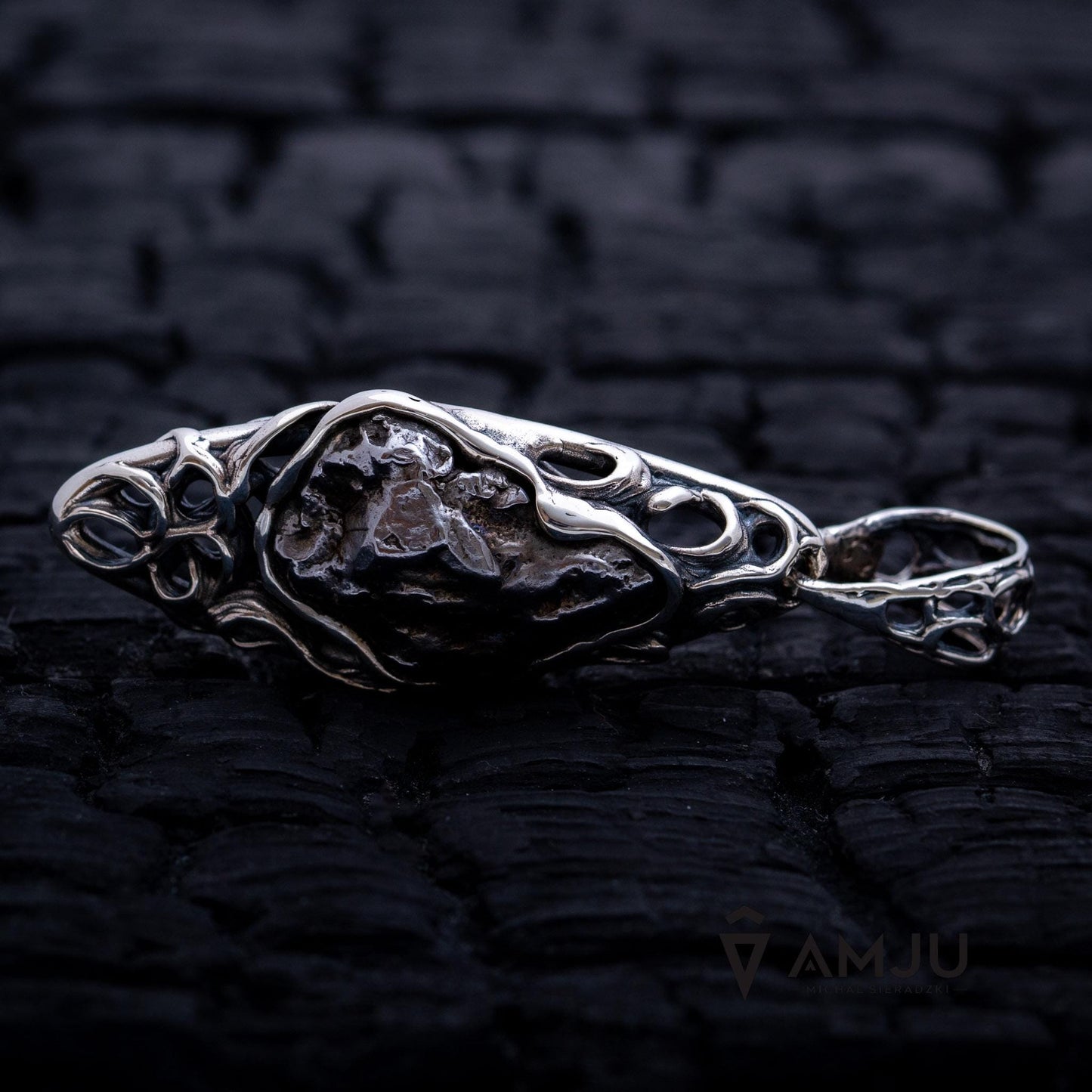 Campo del Cielo meteorite, pendant