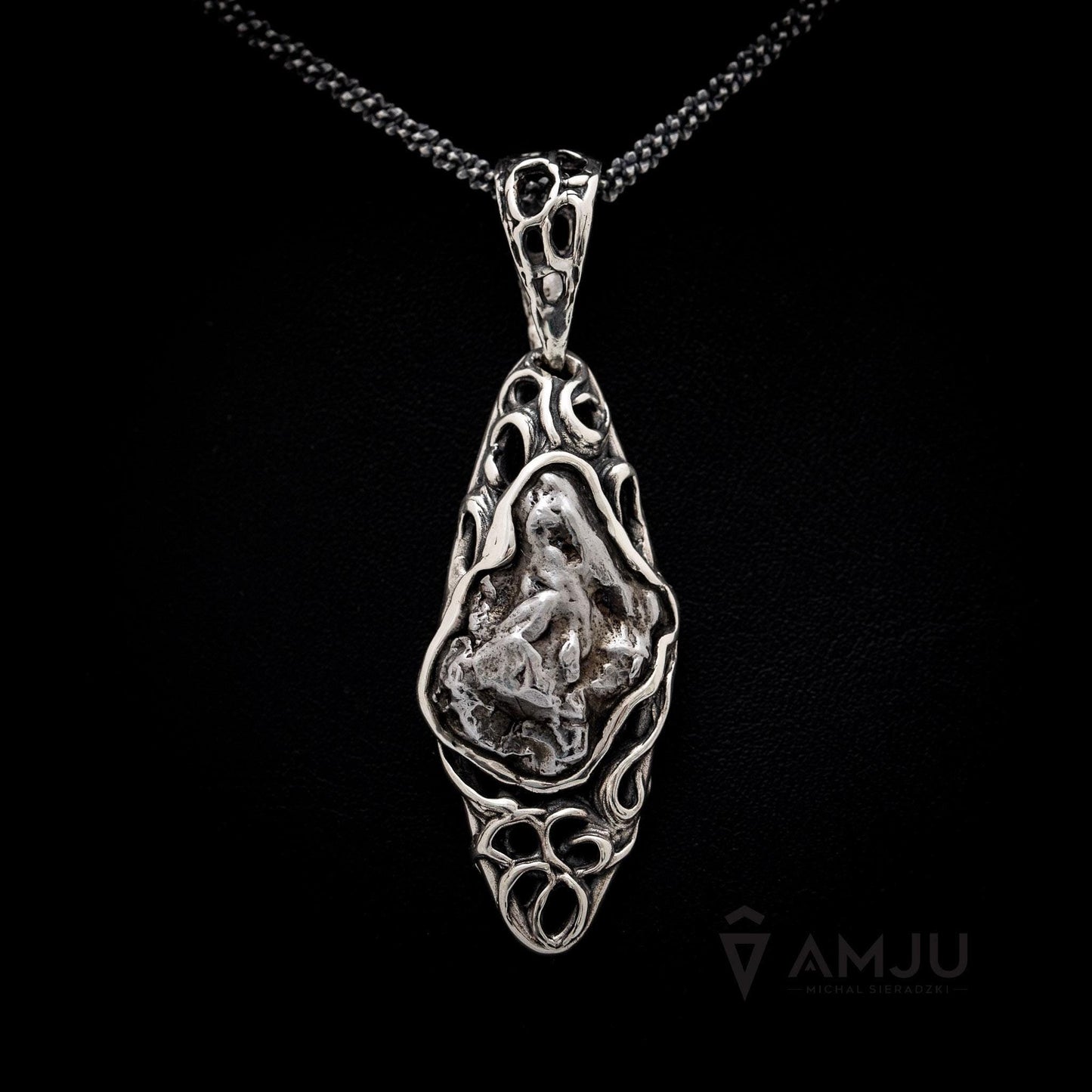 Campo del Cielo meteorite, pendant