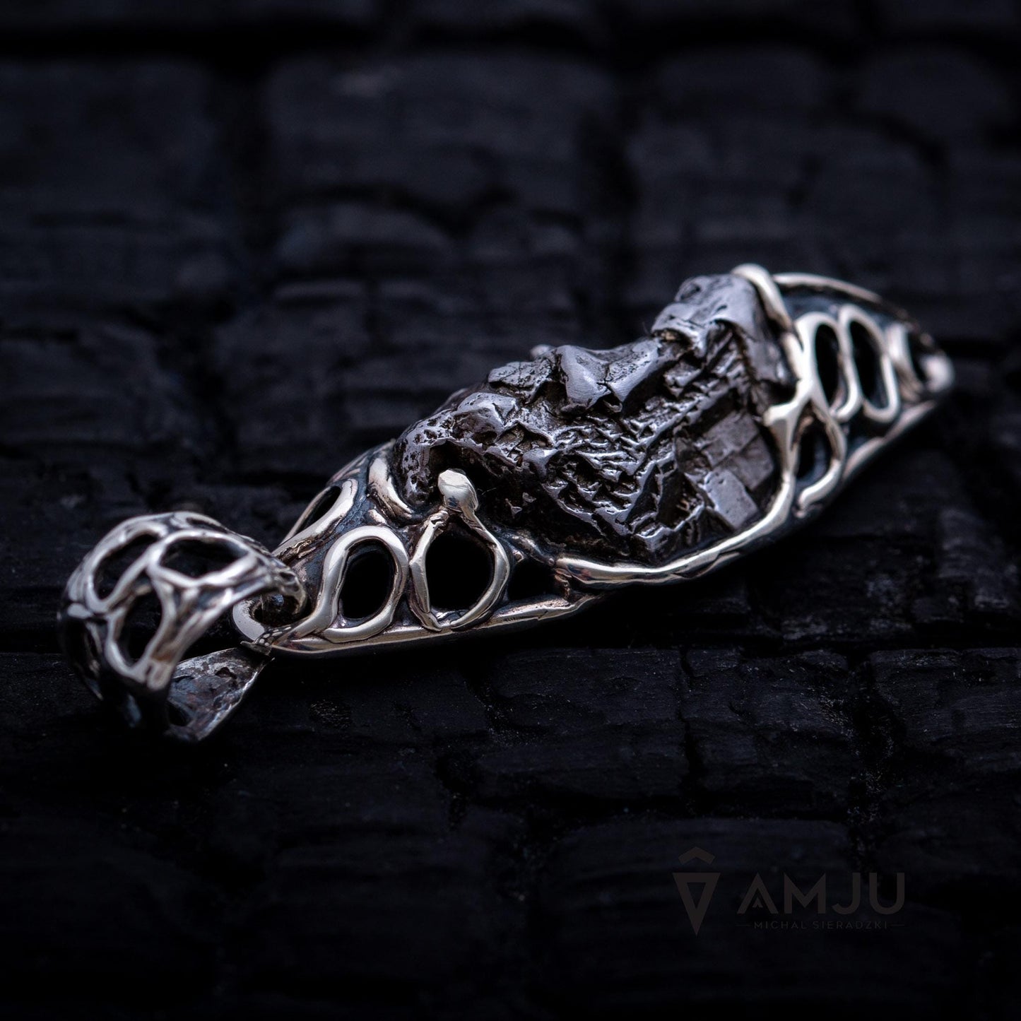 Campo del Cielo meteorite, pendant