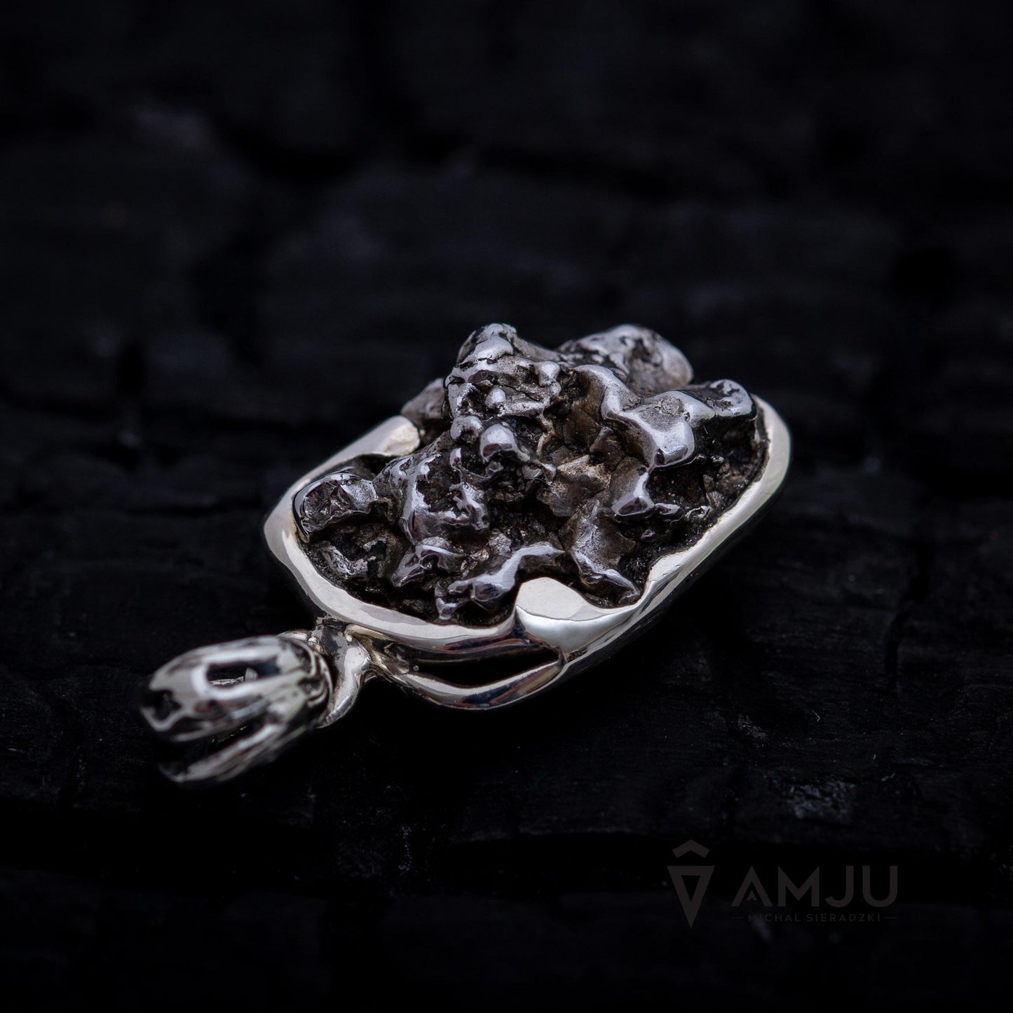 Campo del Cielo meteorite, pendant