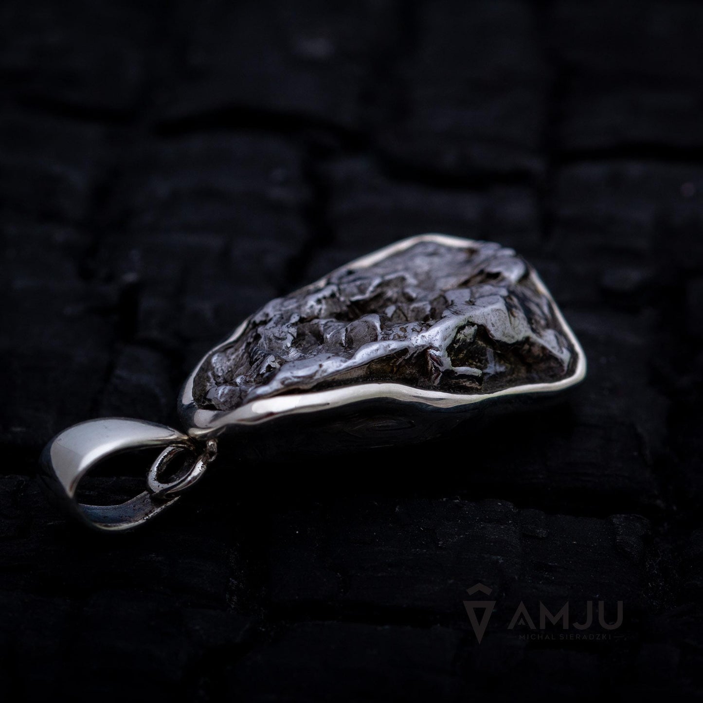Campo del Cielo meteorite, pendant