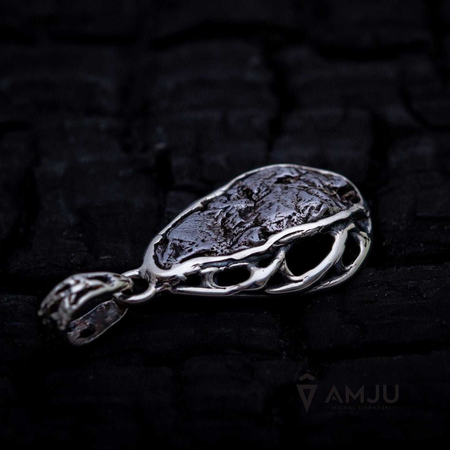 Campo del Cielo meteorite, pendant