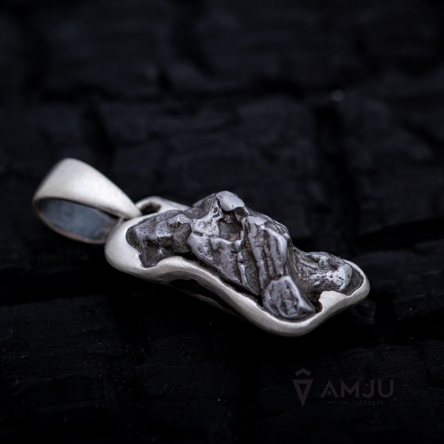 Campo del Cielo meteorite, pendant