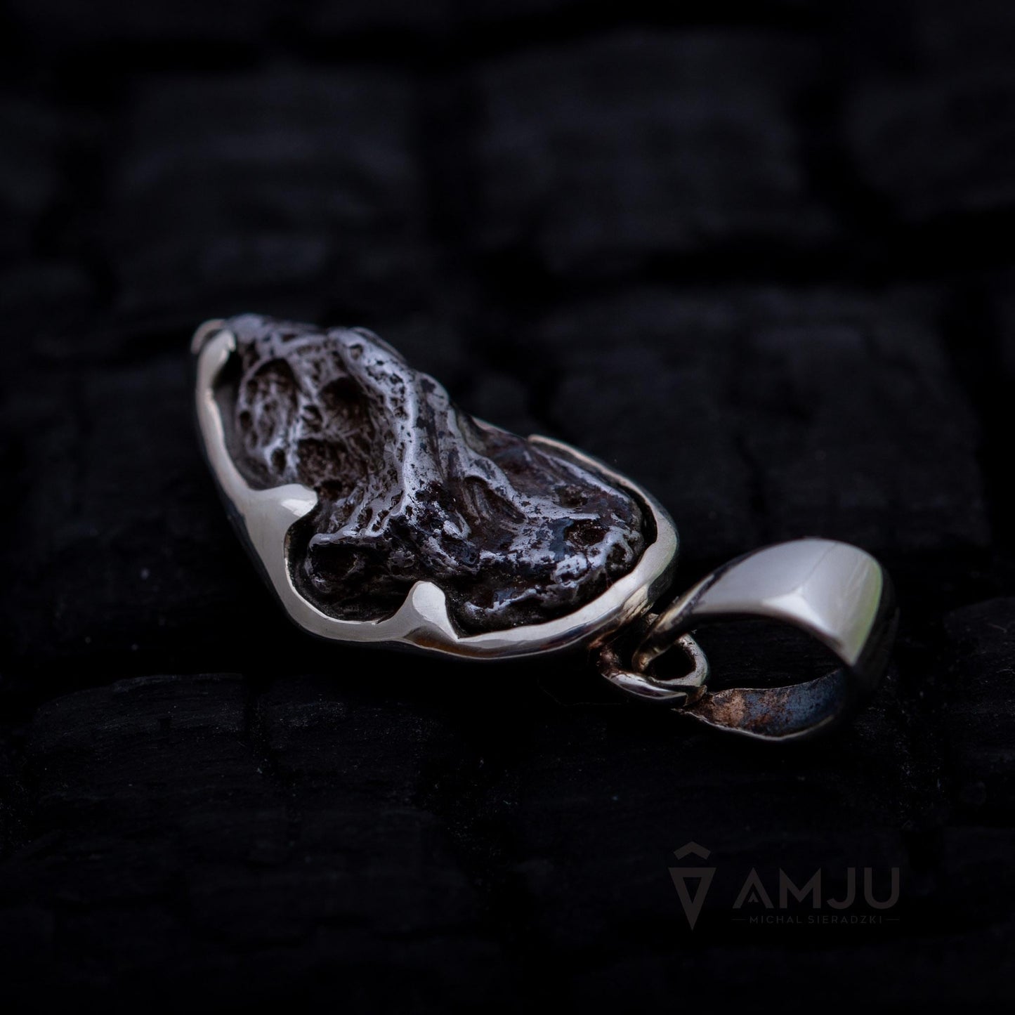 Campo del Cielo meteorite, pendant