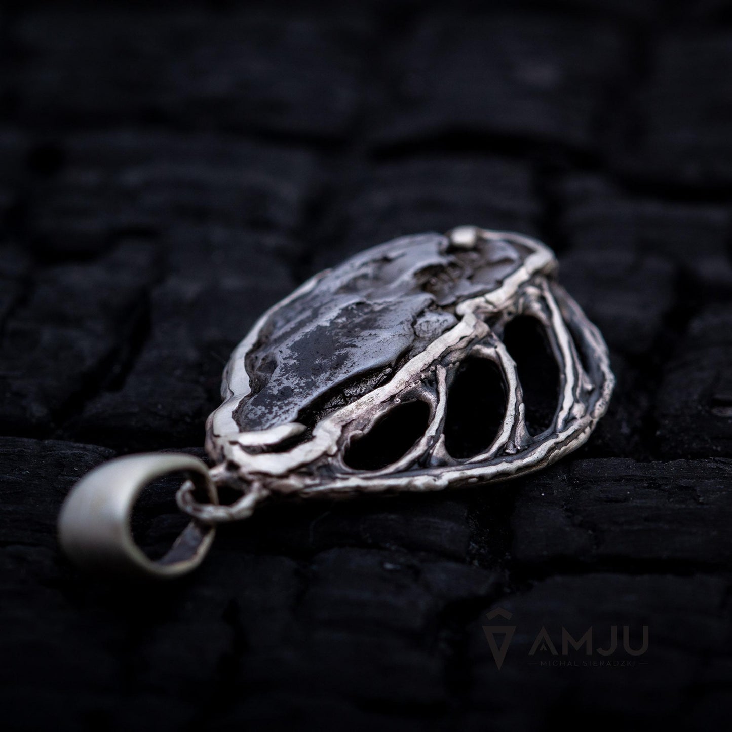 Campo del Cielo meteorite, pendant