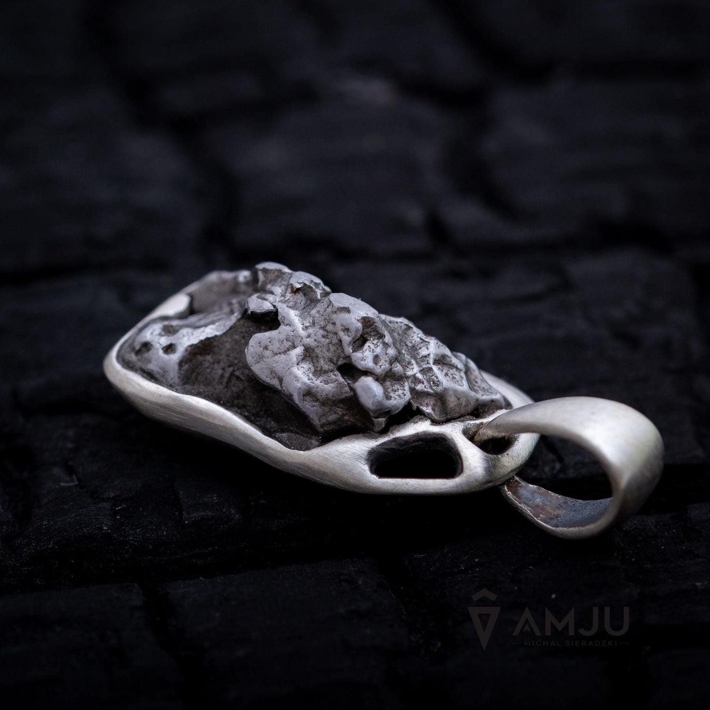 Campo del Cielo meteorite, pendant