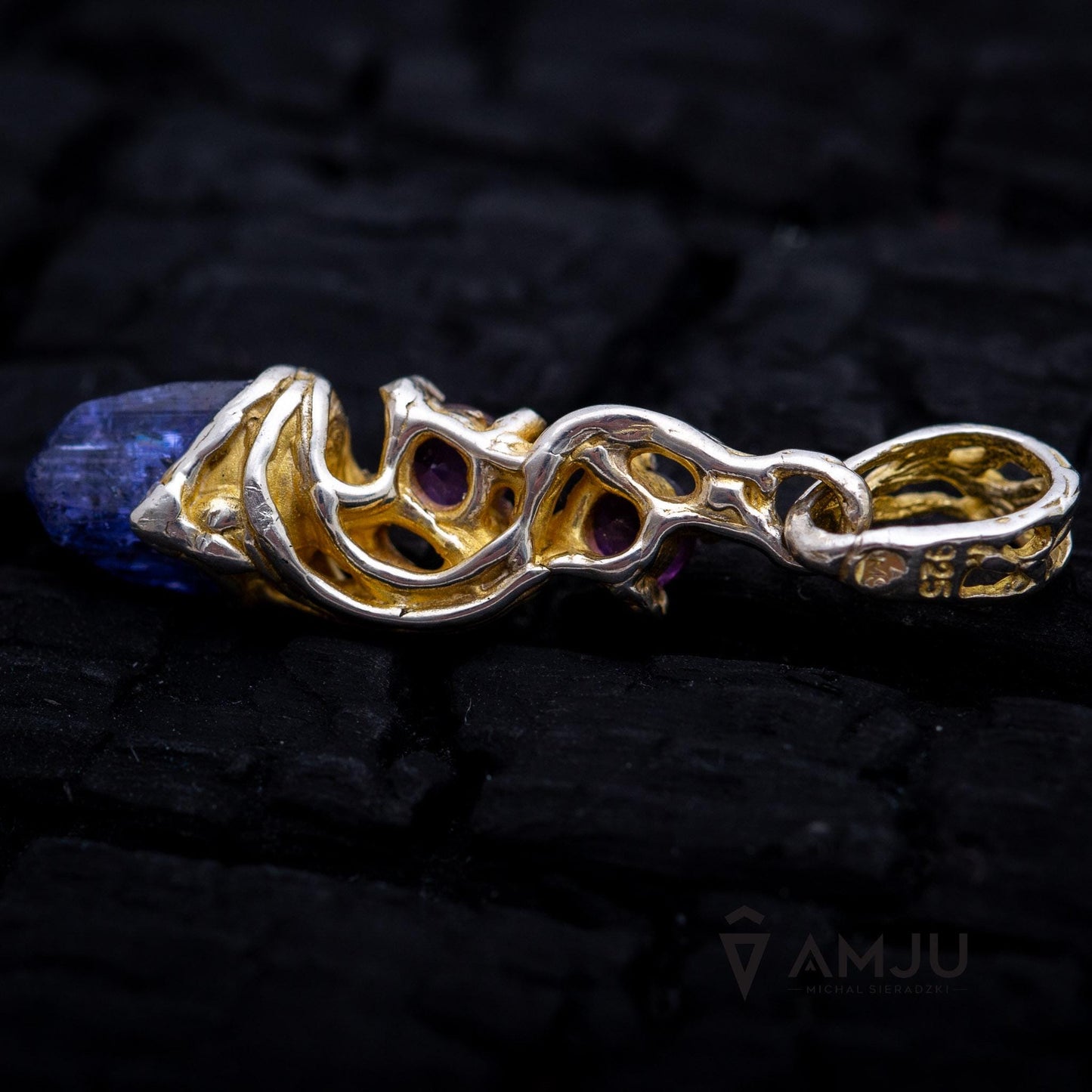 Raw Tanzanite crystal with Amethyste, pendant